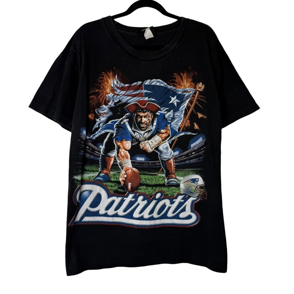 Vintage Y2K New England Patriots NFL Mascot Graphic Tee Quarterback Liquid Blue